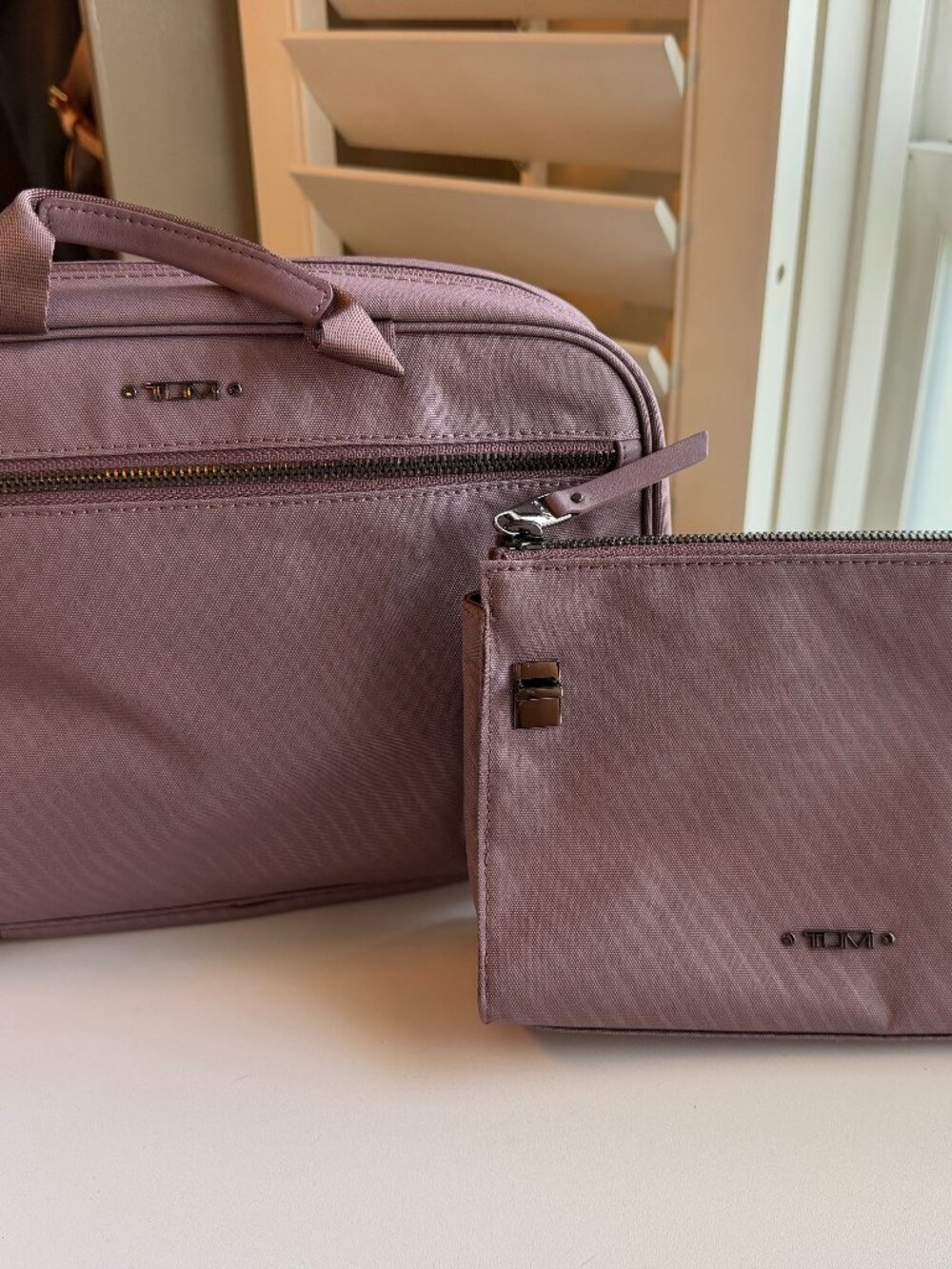 NWOT TUMI Voyageur Travel Set - Organizer & Pouch - Mauve